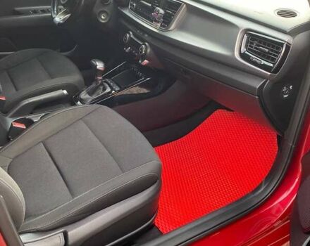 Красный Киа Рио, объемом двигателя 1.37 л и пробегом 86 тыс. км за 13000 $, фото 9 на Automoto.ua