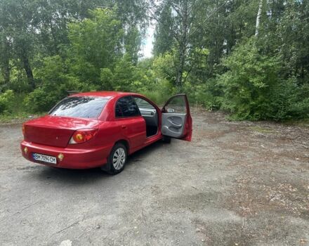 Красный Киа Рио, объемом двигателя 1.3 л и пробегом 300 тыс. км за 2200 $, фото 7 на Automoto.ua