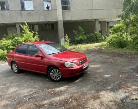 Красный Киа Рио, объемом двигателя 1.3 л и пробегом 300 тыс. км за 2200 $, фото 3 на Automoto.ua
