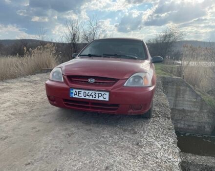 Красный Киа Рио, объемом двигателя 1.3 л и пробегом 40 тыс. км за 2000 $, фото 4 на Automoto.ua