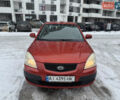 Красный Киа Рио, объемом двигателя 1.4 л и пробегом 244 тыс. км за 4950 $, фото 2 на Automoto.ua