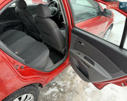 Красный Киа Рио, объемом двигателя 1.4 л и пробегом 244 тыс. км за 4950 $, фото 18 на Automoto.ua