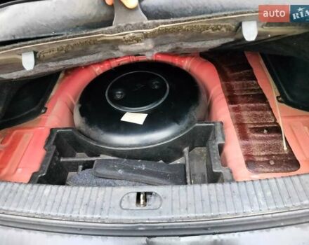 Красный Киа Рио, объемом двигателя 1.34 л и пробегом 243 тыс. км за 4500 $, фото 5 на Automoto.ua