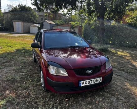 Красный Киа Рио, объемом двигателя 1.4 л и пробегом 255 тыс. км за 2806 $, фото 3 на Automoto.ua