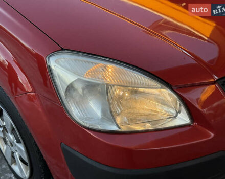 Красный Киа Рио, объемом двигателя 1.4 л и пробегом 272 тыс. км за 3999 $, фото 33 на Automoto.ua