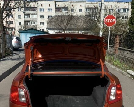 Красный Киа Рио, объемом двигателя 1.5 л и пробегом 377 тыс. км за 3500 $, фото 7 на Automoto.ua