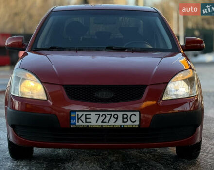 Красный Киа Рио, объемом двигателя 1.4 л и пробегом 272 тыс. км за 3999 $, фото 7 на Automoto.ua