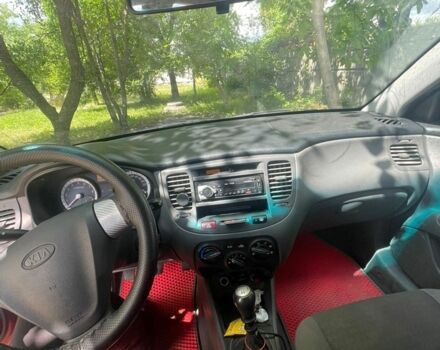Красный Киа Рио, объемом двигателя 1.4 л и пробегом 249 тыс. км за 2600 $, фото 15 на Automoto.ua