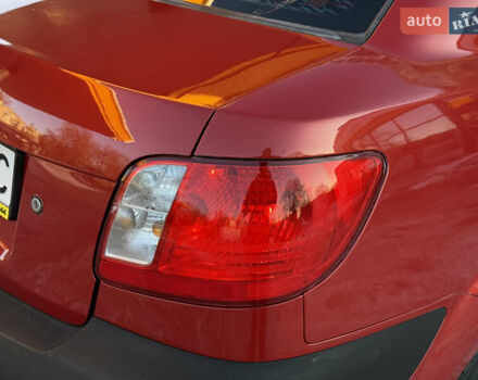 Красный Киа Рио, объемом двигателя 1.4 л и пробегом 272 тыс. км за 3999 $, фото 27 на Automoto.ua