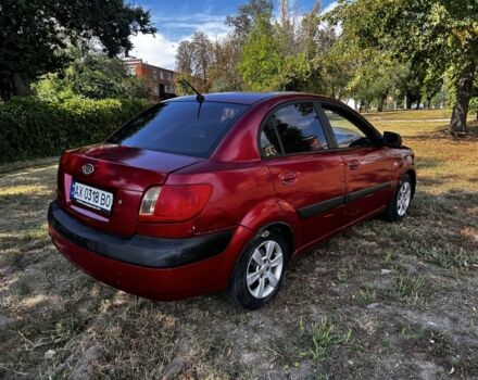 Красный Киа Рио, объемом двигателя 1.4 л и пробегом 255 тыс. км за 2806 $, фото 1 на Automoto.ua