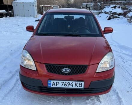 Червоний Кіа Ріо, об'ємом двигуна 1.4 л та пробігом 154 тис. км за 3950 $, фото 2 на Automoto.ua
