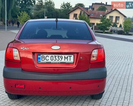 Червоний Кіа Ріо, об'ємом двигуна 1.4 л та пробігом 69 тис. км за 6400 $, фото 3 на Automoto.ua