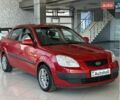 Красный Киа Рио, объемом двигателя 1.4 л и пробегом 190 тыс. км за 4800 $, фото 1 на Automoto.ua