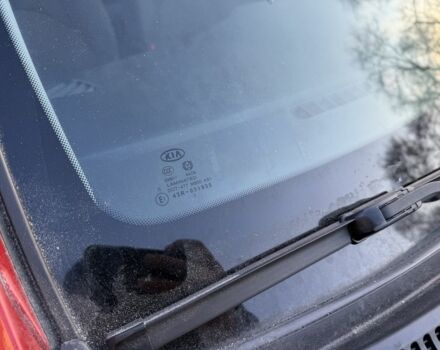 Червоний Кіа Ріо, об'ємом двигуна 1.4 л та пробігом 154 тис. км за 3950 $, фото 11 на Automoto.ua