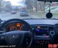 Червоний Кіа Ріо, об'ємом двигуна 1.4 л та пробігом 207 тис. км за 5100 $, фото 3 на Automoto.ua