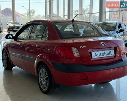 Красный Киа Рио, объемом двигателя 1.4 л и пробегом 190 тыс. км за 4490 $, фото 4 на Automoto.ua