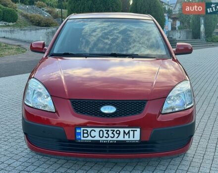 Червоний Кіа Ріо, об'ємом двигуна 1.4 л та пробігом 69 тис. км за 6400 $, фото 1 на Automoto.ua