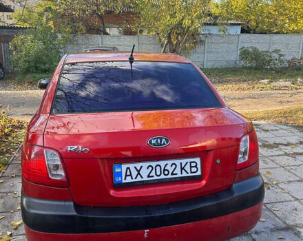 Красный Киа Рио, объемом двигателя 1.4 л и пробегом 215 тыс. км за 4100 $, фото 4 на Automoto.ua