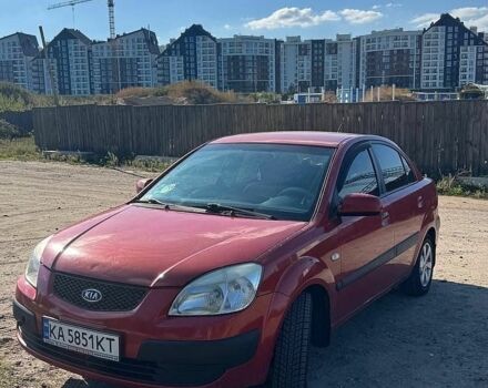 Красный Киа Рио, объемом двигателя 1.5 л и пробегом 305 тыс. км за 3000 $, фото 1 на Automoto.ua