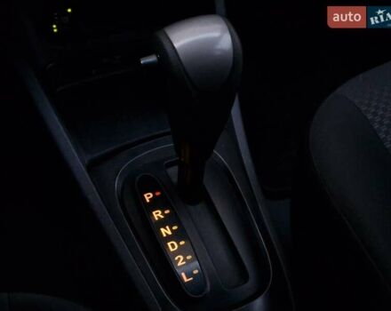 Красный Киа Рио, объемом двигателя 1.4 л и пробегом 100 тыс. км за 6990 $, фото 48 на Automoto.ua