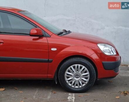 Красный Киа Рио, объемом двигателя 1.4 л и пробегом 100 тыс. км за 6990 $, фото 22 на Automoto.ua