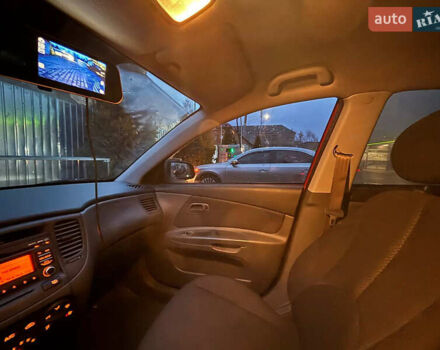 Красный Киа Рио, объемом двигателя 1.4 л и пробегом 24 тыс. км за 6800 $, фото 13 на Automoto.ua