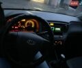 Красный Киа Рио, объемом двигателя 1.4 л и пробегом 166 тыс. км за 4200 $, фото 9 на Automoto.ua