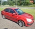 Красный Киа Рио, объемом двигателя 1.4 л и пробегом 180 тыс. км за 4600 $, фото 1 на Automoto.ua