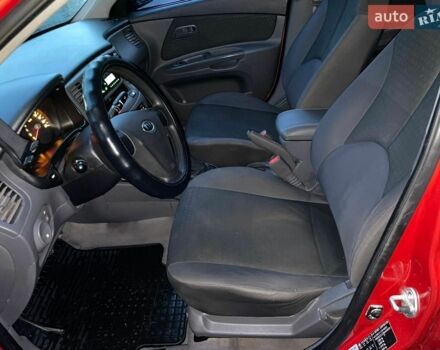 Красный Киа Рио, объемом двигателя 1.4 л и пробегом 166 тыс. км за 4200 $, фото 8 на Automoto.ua