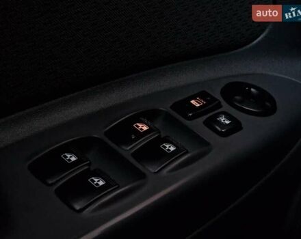 Красный Киа Рио, объемом двигателя 1.4 л и пробегом 100 тыс. км за 6990 $, фото 45 на Automoto.ua