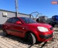 Красный Киа Рио, объемом двигателя 1.4 л и пробегом 274 тыс. км за 3800 $, фото 4 на Automoto.ua