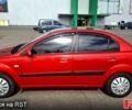 Красный Киа Рио, объемом двигателя 1.4 л и пробегом 171 тыс. км за 5000 $, фото 2 на Automoto.ua