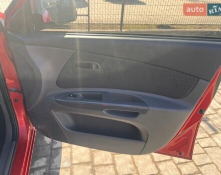 Красный Киа Рио, объемом двигателя 1.4 л и пробегом 274 тыс. км за 3800 $, фото 19 на Automoto.ua