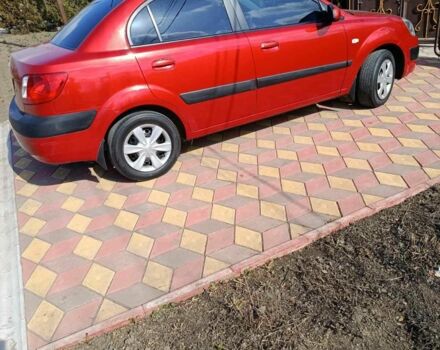 Червоний Кіа Ріо, об'ємом двигуна 1.4 л та пробігом 137 тис. км за 4600 $, фото 5 на Automoto.ua