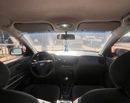 Красный Киа Рио, объемом двигателя 1.4 л и пробегом 274 тыс. км за 3800 $, фото 20 на Automoto.ua