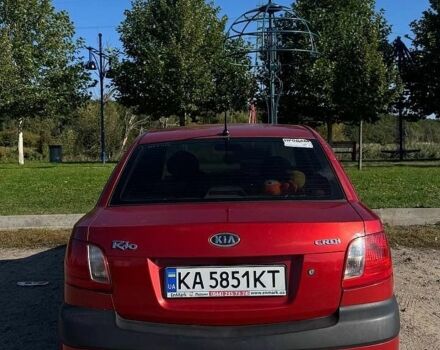 Красный Киа Рио, объемом двигателя 1.5 л и пробегом 305 тыс. км за 3000 $, фото 2 на Automoto.ua