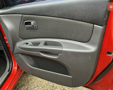 Красный Киа Рио, объемом двигателя 1.49 л и пробегом 198 тыс. км за 3999 $, фото 8 на Automoto.ua