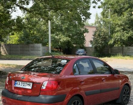 Червоний Кіа Ріо, об'ємом двигуна 1.4 л та пробігом 240 тис. км за 3600 $, фото 4 на Automoto.ua