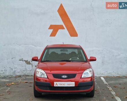 Красный Киа Рио, объемом двигателя 1.4 л и пробегом 100 тыс. км за 6990 $, фото 1 на Automoto.ua