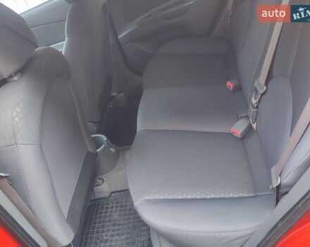 Красный Киа Рио, объемом двигателя 1.4 л и пробегом 185 тыс. км за 4200 $, фото 15 на Automoto.ua
