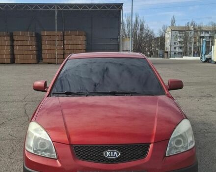 Красный Киа Рио, объемом двигателя 1.4 л и пробегом 174 тыс. км за 4400 $, фото 2 на Automoto.ua
