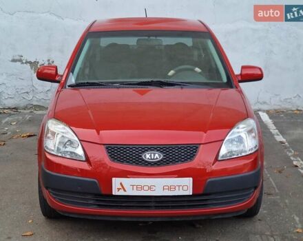 Красный Киа Рио, объемом двигателя 1.4 л и пробегом 100 тыс. км за 6990 $, фото 3 на Automoto.ua