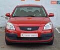 Красный Киа Рио, объемом двигателя 1.4 л и пробегом 100 тыс. км за 6990 $, фото 2 на Automoto.ua