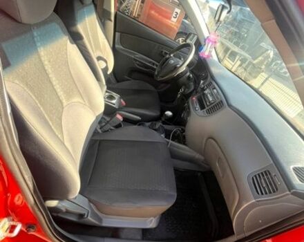 Красный Киа Рио, объемом двигателя 1.4 л и пробегом 274 тыс. км за 3800 $, фото 12 на Automoto.ua