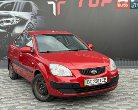 Красный Киа Рио, объемом двигателя 1.4 л и пробегом 155 тыс. км за 3700 $, фото 4 на Automoto.ua