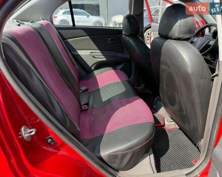 Красный Киа Рио, объемом двигателя 1.4 л и пробегом 155 тыс. км за 3700 $, фото 24 на Automoto.ua