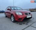 Красный Киа Рио, объемом двигателя 1.4 л и пробегом 180 тыс. км за 4500 $, фото 1 на Automoto.ua