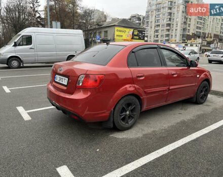 Червоний Кіа Ріо, об'ємом двигуна 1.4 л та пробігом 179 тис. км за 5400 $, фото 2 на Automoto.ua