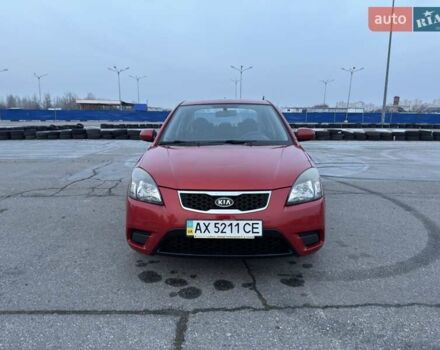 Красный Киа Рио, объемом двигателя 1.4 л и пробегом 180 тыс. км за 4500 $, фото 9 на Automoto.ua