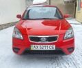 Красный Киа Рио, объемом двигателя 1.4 л и пробегом 180 тыс. км за 4750 $, фото 7 на Automoto.ua